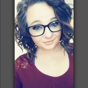 Meet your Posher, Michaela